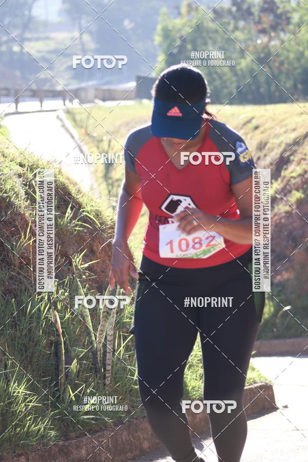 Buy your photos of the eventMeia Maratona de Divin�polis on Fotop