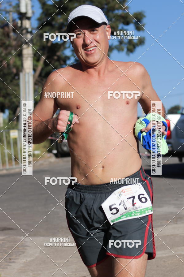 Buy your photos of the eventMeia Maratona de Divin�polis on Fotop