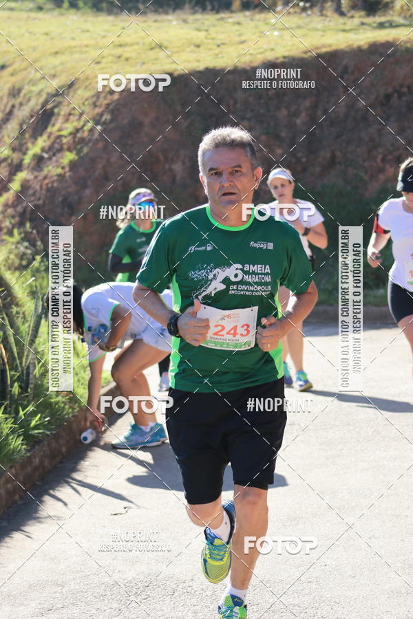 Buy your photos of the eventMeia Maratona de Divin�polis on Fotop