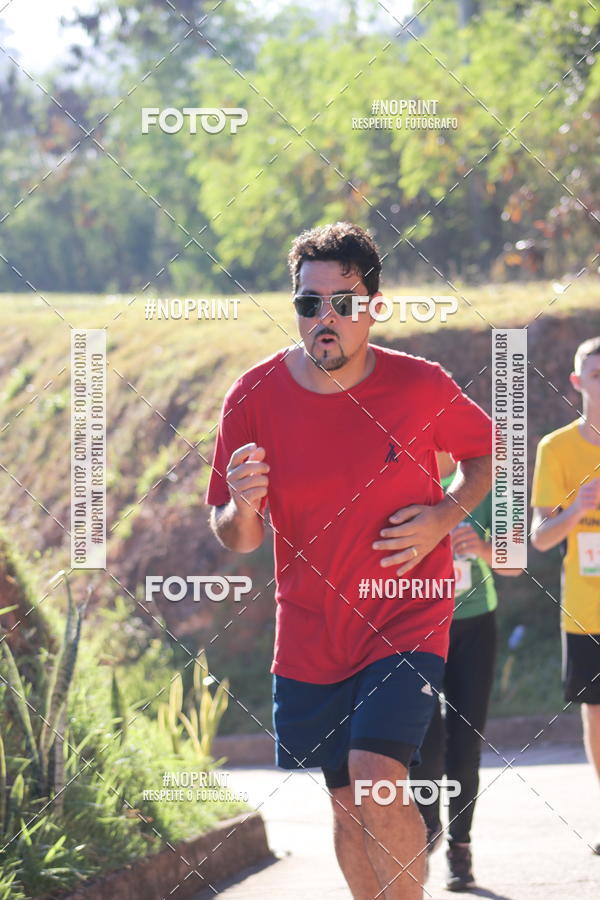 Buy your photos of the eventMeia Maratona de Divin�polis on Fotop