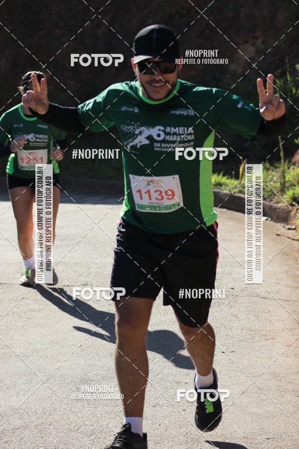 Buy your photos of the eventMeia Maratona de Divin�polis on Fotop