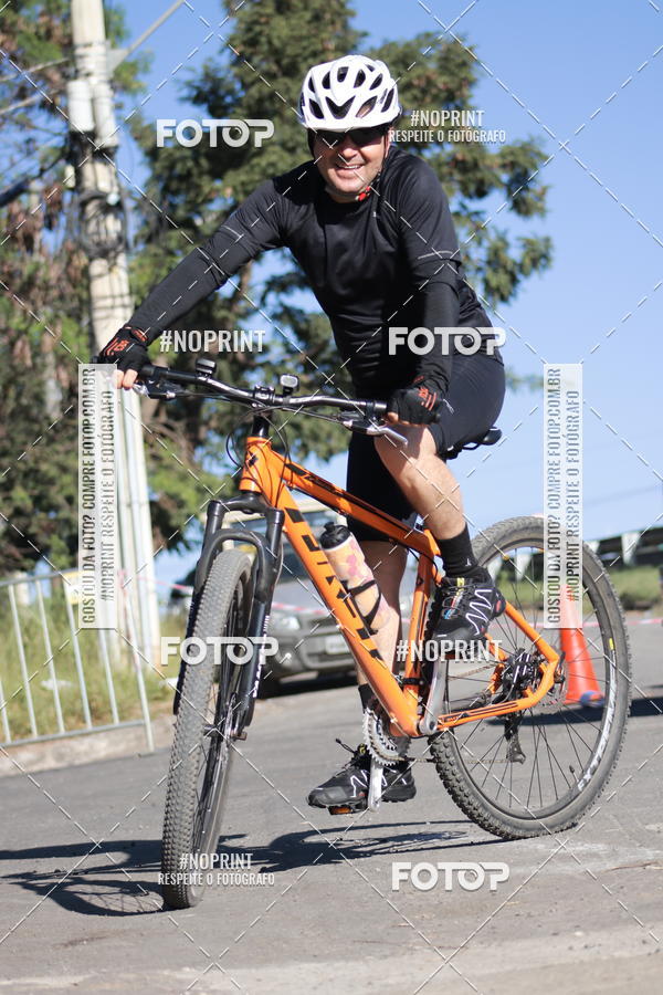 Buy your photos of the eventMeia Maratona de Divin�polis on Fotop