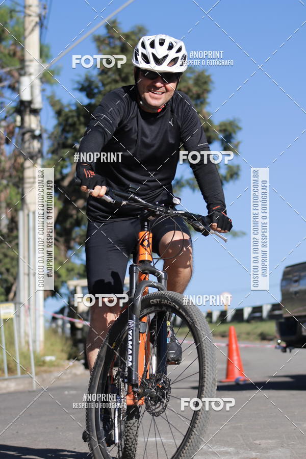 Buy your photos of the eventMeia Maratona de Divin�polis on Fotop