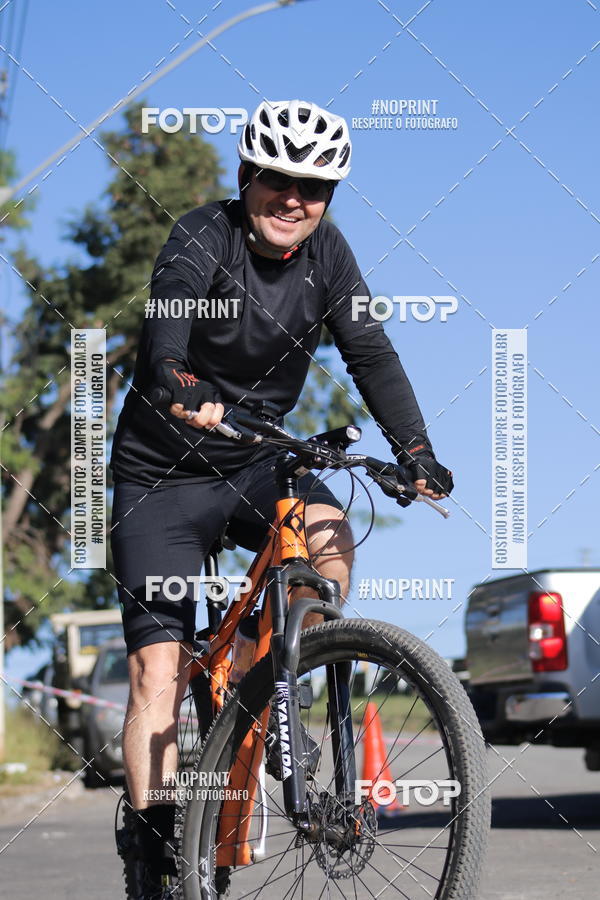 Buy your photos of the eventMeia Maratona de Divin�polis on Fotop