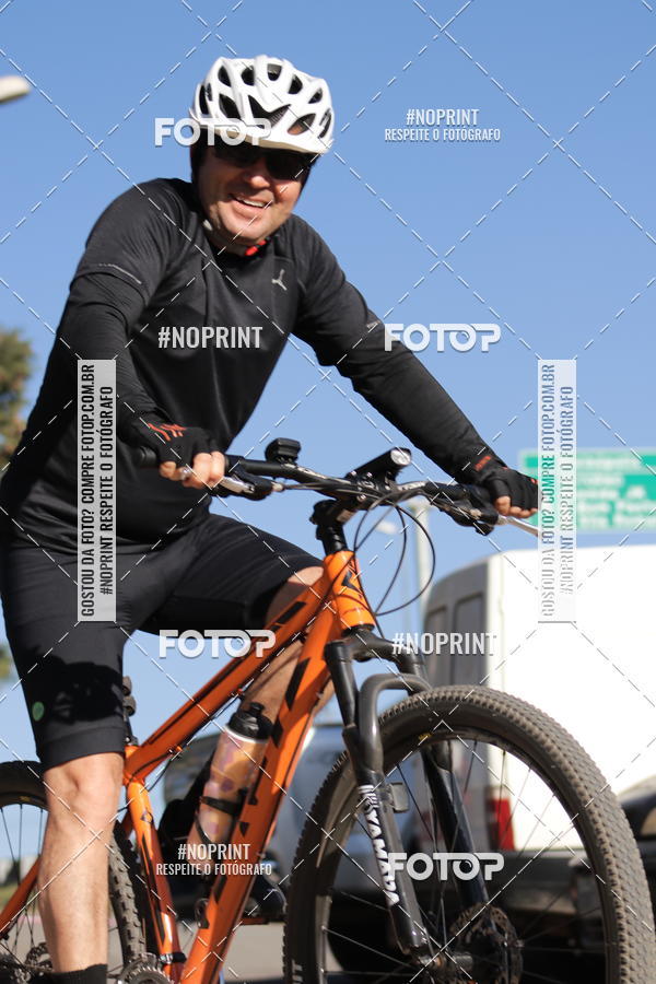 Buy your photos of the eventMeia Maratona de Divin�polis on Fotop