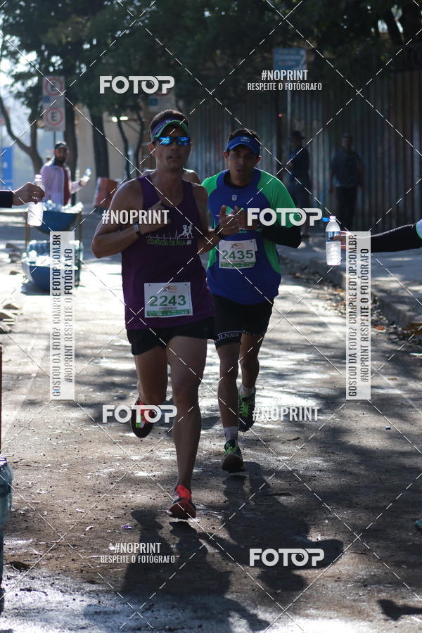 Buy your photos of the eventMeia Maratona de Divin�polis on Fotop