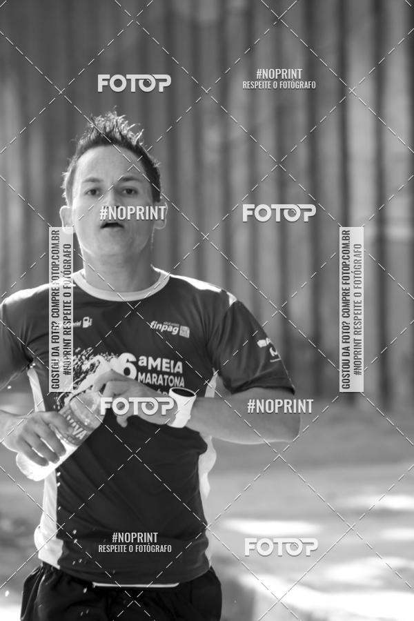 Buy your photos of the eventMeia Maratona de Divin�polis on Fotop