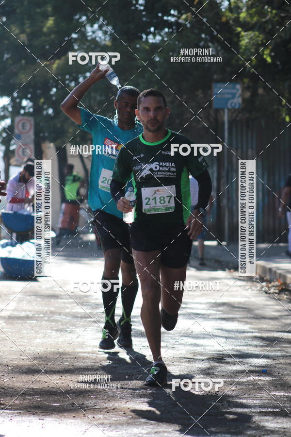 Buy your photos of the eventMeia Maratona de Divin�polis on Fotop
