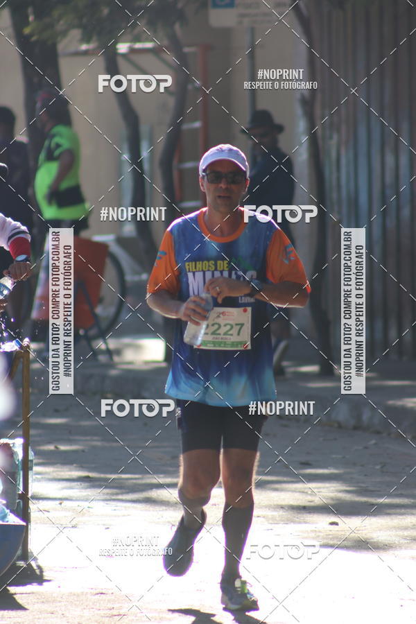 Buy your photos of the eventMeia Maratona de Divin�polis on Fotop