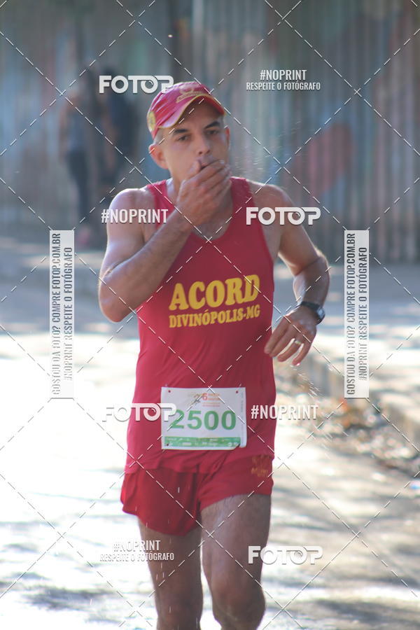 Buy your photos of the eventMeia Maratona de Divin�polis on Fotop