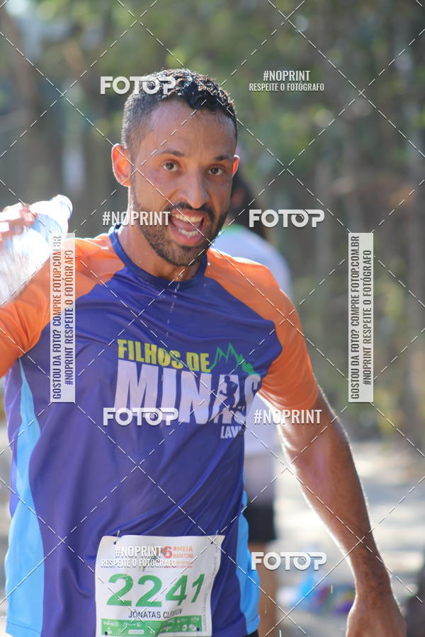 Buy your photos of the eventMeia Maratona de Divin�polis on Fotop