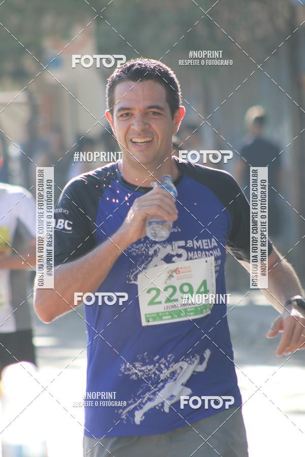 Buy your photos of the eventMeia Maratona de Divin�polis on Fotop