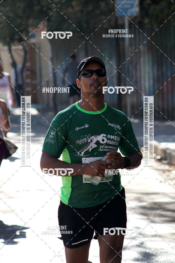 Buy your photos of the eventMeia Maratona de Divin�polis on Fotop