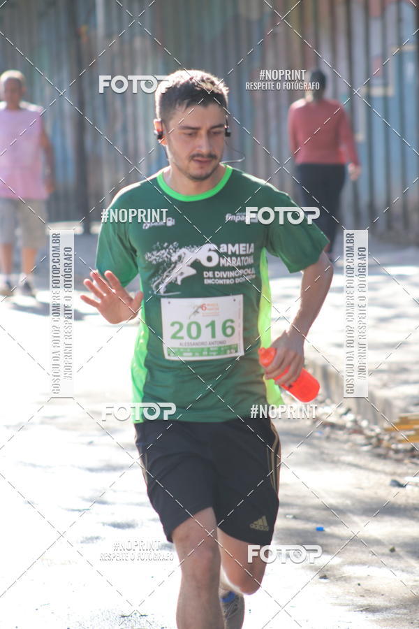 Buy your photos of the eventMeia Maratona de Divin�polis on Fotop