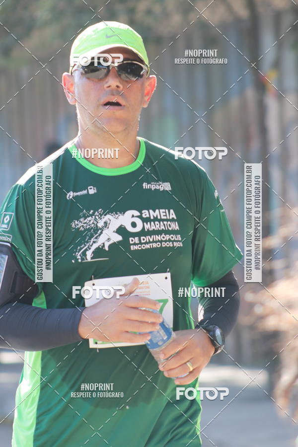 Buy your photos of the eventMeia Maratona de Divin�polis on Fotop