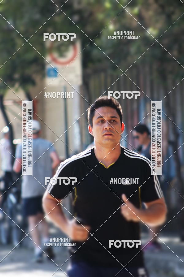 Buy your photos of the eventMeia Maratona de Divin�polis on Fotop