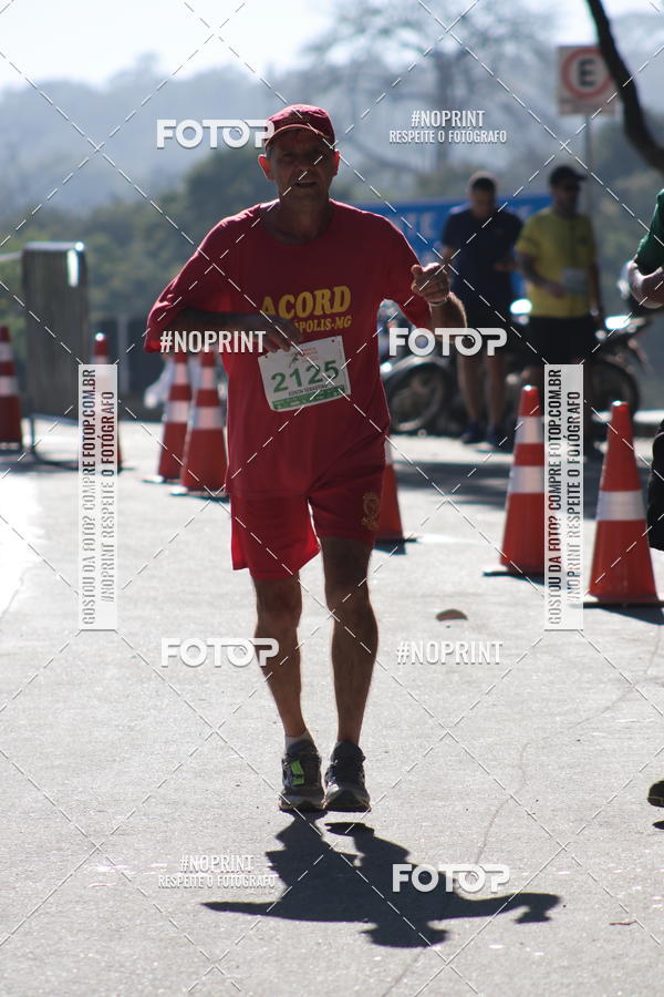 Buy your photos of the eventMeia Maratona de Divin�polis on Fotop