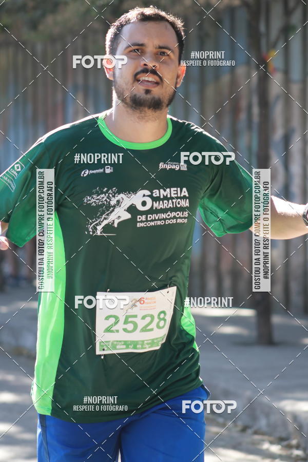 Buy your photos of the eventMeia Maratona de Divin�polis on Fotop