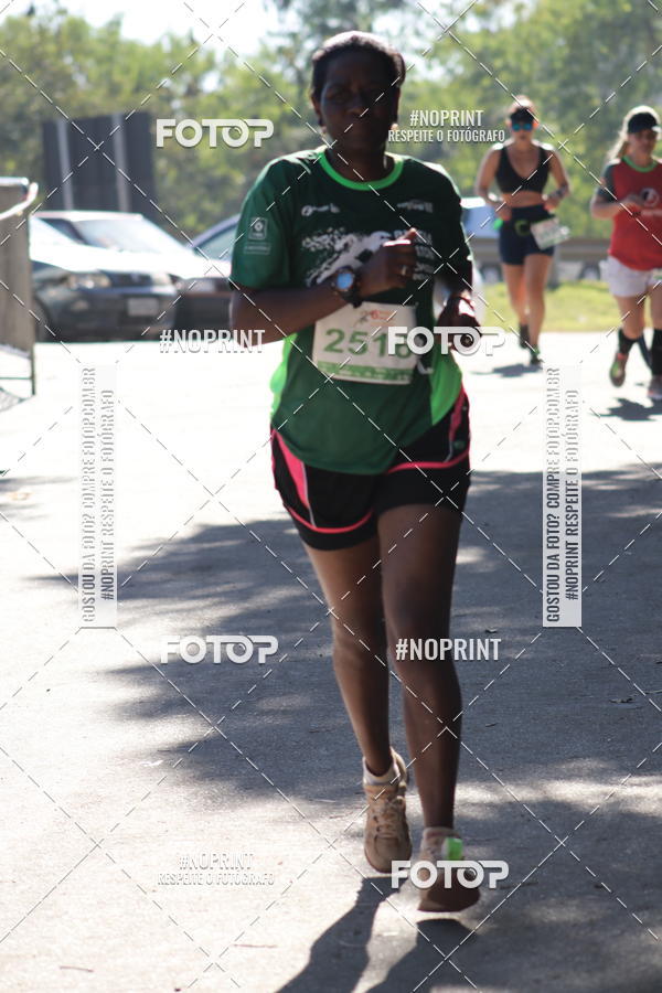 Buy your photos of the eventMeia Maratona de Divin�polis on Fotop