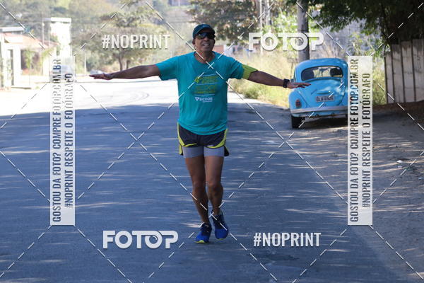Buy your photos of the eventMeia Maratona de Divin�polis on Fotop