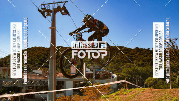 Buy your photos of the eventTaa Brasil de Downhill on Fotop
