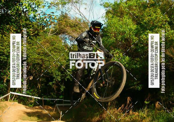 Buy your photos of the eventTaa Brasil de Downhill on Fotop