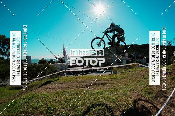 Buy your photos of the eventTaa Brasil de Downhill on Fotop