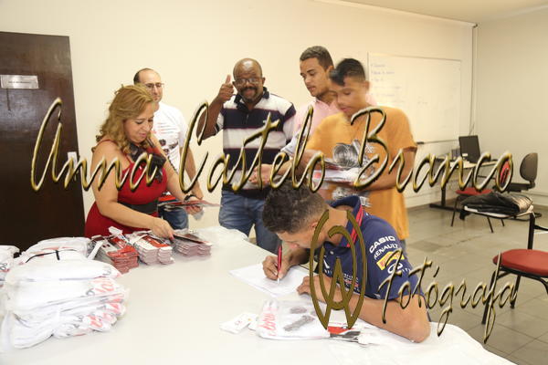 Buy your photos of the eventGardnia - Encontro com Buslogos on Fotop