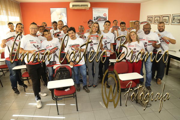 Buy your photos of the eventGardnia - Encontro com Buslogos on Fotop