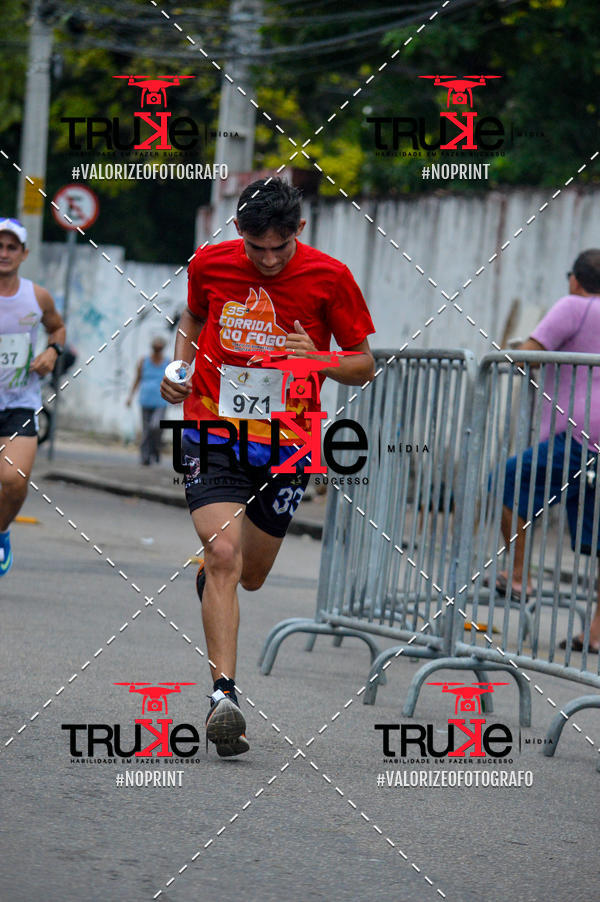 Buy your photos of the eventCorrida do Fogo on Fotop