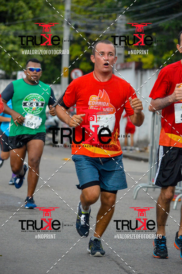 Buy your photos of the eventCorrida do Fogo on Fotop