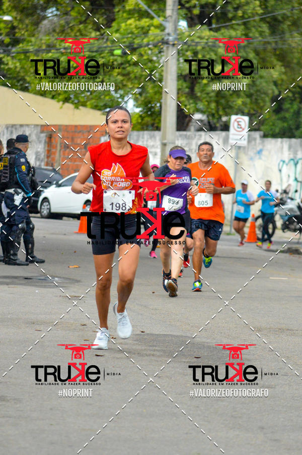 Buy your photos of the eventCorrida do Fogo on Fotop