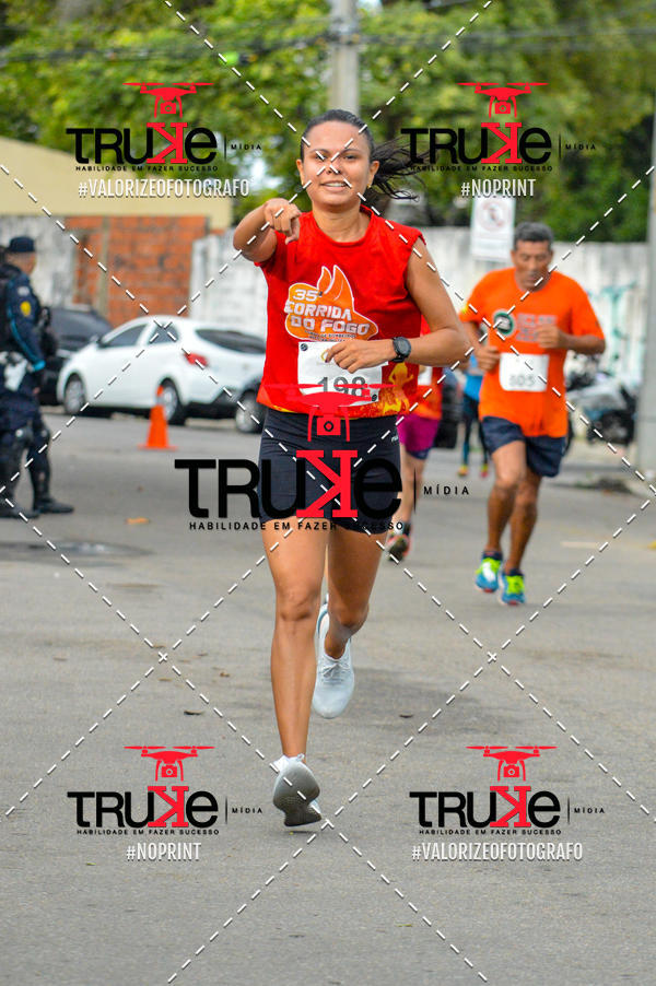 Buy your photos of the eventCorrida do Fogo on Fotop