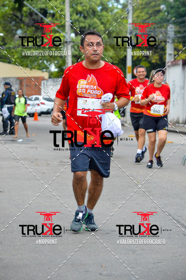 Buy your photos of the eventCorrida do Fogo on Fotop