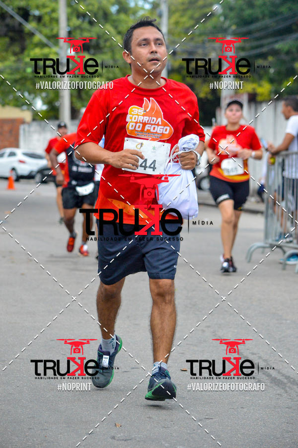 Buy your photos of the eventCorrida do Fogo on Fotop