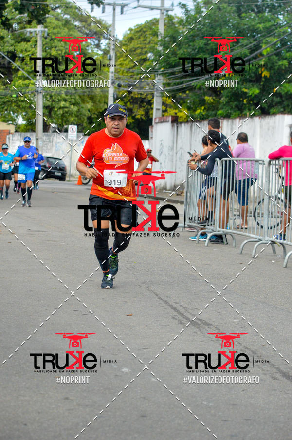 Buy your photos of the eventCorrida do Fogo on Fotop