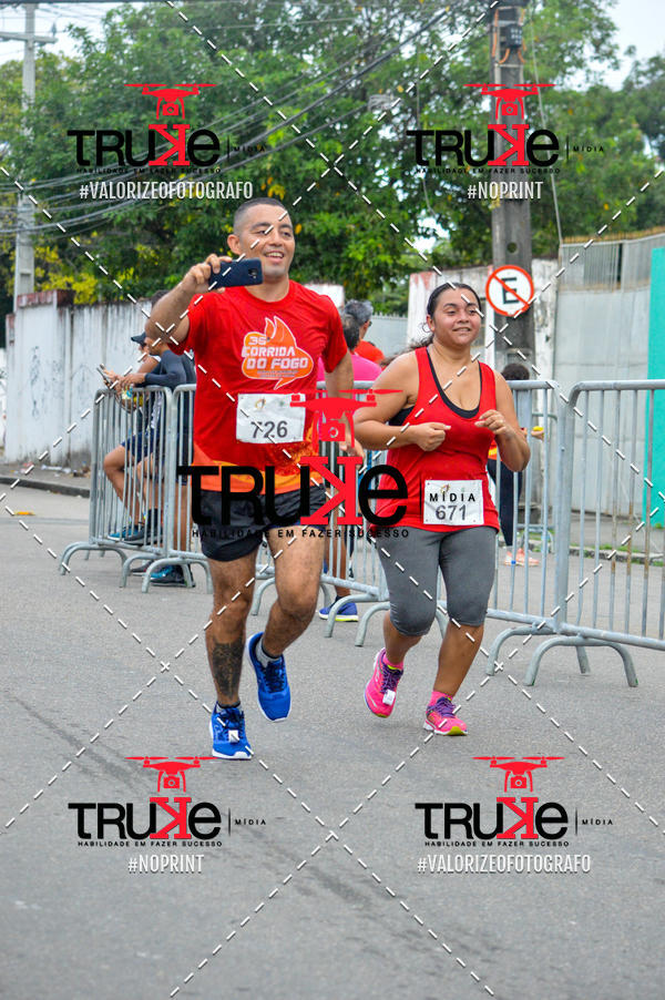 Buy your photos of the eventCorrida do Fogo on Fotop