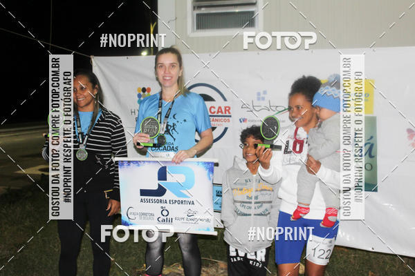 Buy your photos of the eventCocadas Night Run on Fotop