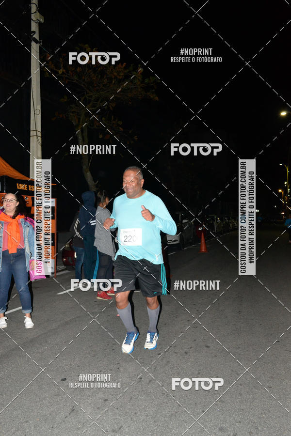 Buy your photos of the eventCocadas Night Run on Fotop