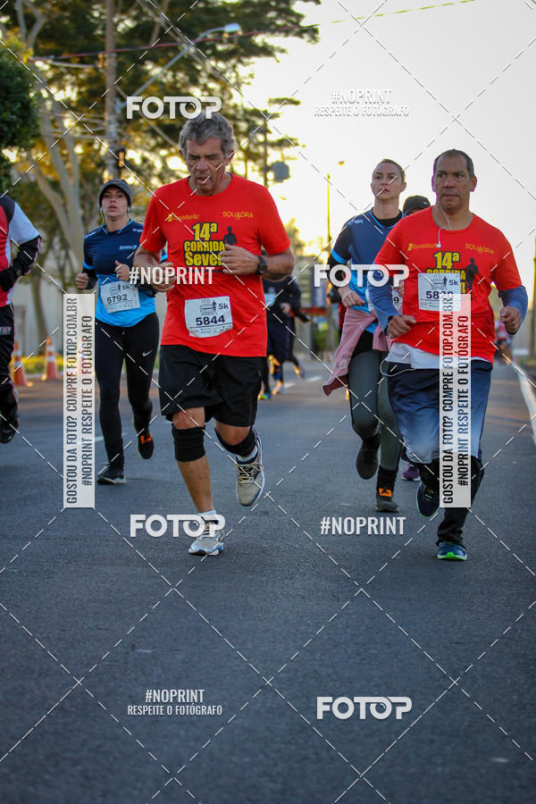 Buy your photos of the event14 Corrida Seven RioPreto Shopping Center on Fotop