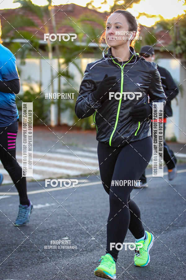 Buy your photos of the event14 Corrida Seven RioPreto Shopping Center on Fotop