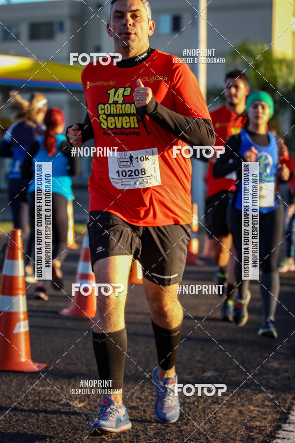 Buy your photos of the event14 Corrida Seven RioPreto Shopping Center on Fotop