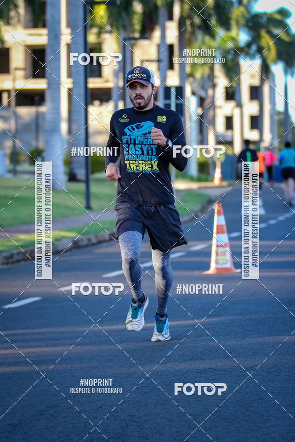 Buy your photos of the event14 Corrida Seven RioPreto Shopping Center on Fotop
