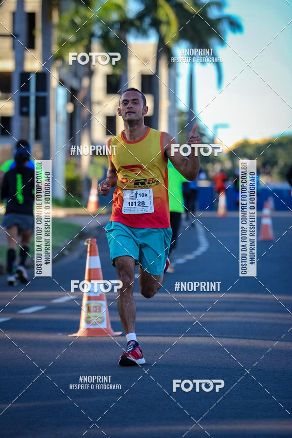 Buy your photos of the event14 Corrida Seven RioPreto Shopping Center on Fotop