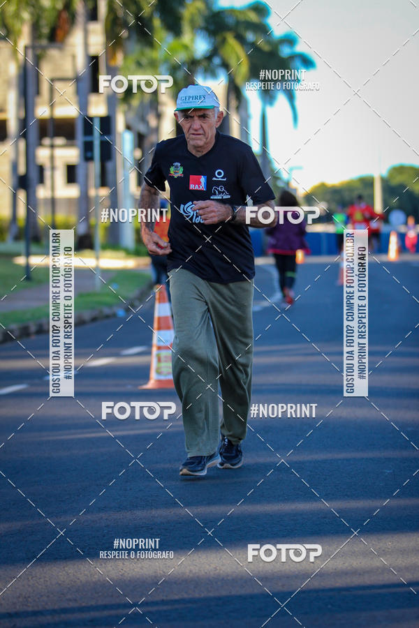 Buy your photos of the event14 Corrida Seven RioPreto Shopping Center on Fotop