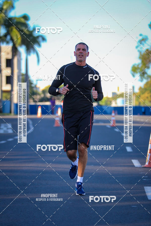 Buy your photos of the event14 Corrida Seven RioPreto Shopping Center on Fotop