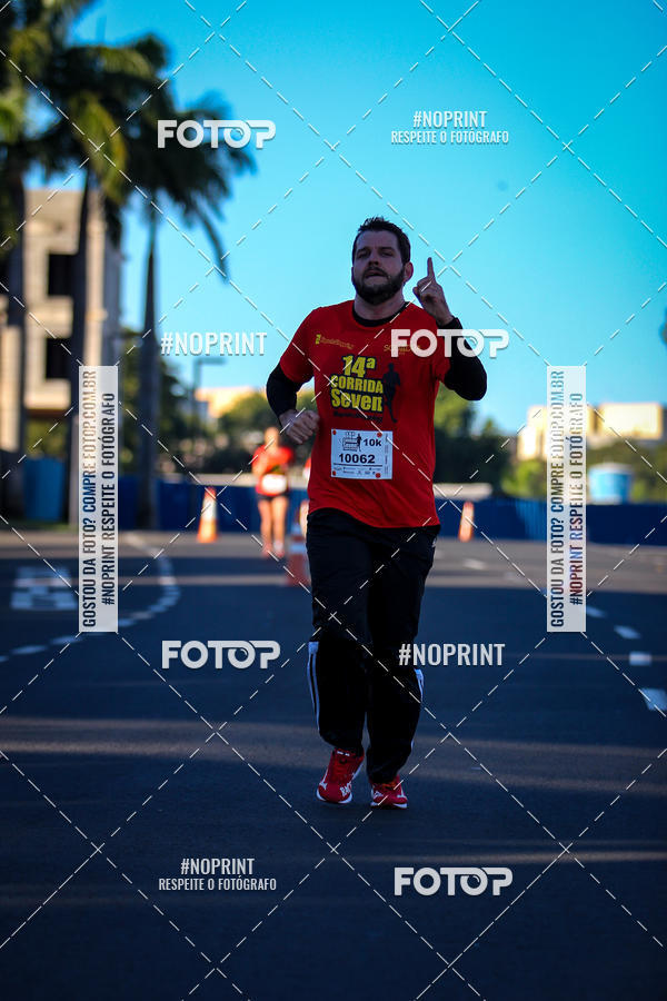 Buy your photos of the event14 Corrida Seven RioPreto Shopping Center on Fotop