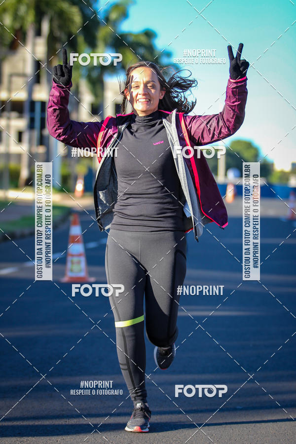 Buy your photos of the event14 Corrida Seven RioPreto Shopping Center on Fotop