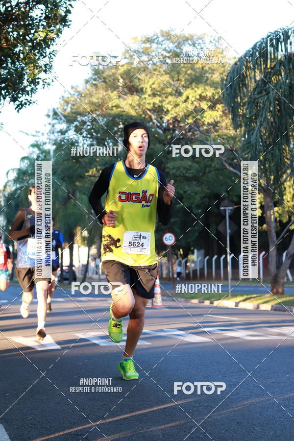 Buy your photos of the event14 Corrida Seven RioPreto Shopping Center on Fotop