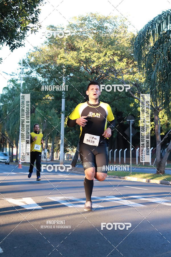 Buy your photos of the event14 Corrida Seven RioPreto Shopping Center on Fotop